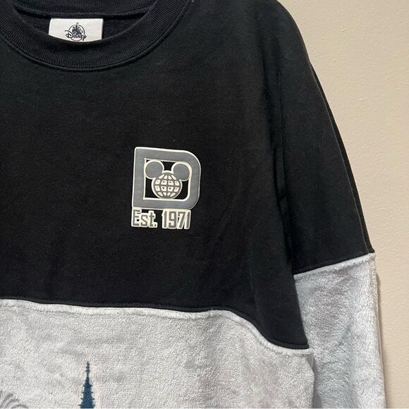 2023 Disney World Castle Spirit Jersey Sherpa Oversized Fleece Black White Sz S - Picture 7 of 9